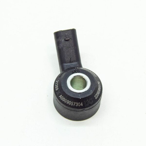 A0009057304 - NEW MERCEDES-BENZ A W177 ENGINE KNOCK SENSOR A0009057304 GENUINE