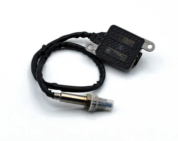 A0009058111 - NEW MB CLA C118 UPSTREAM CATALYTIC CONVERTER NOX SENSOR A0009058111 ORIGINAL
