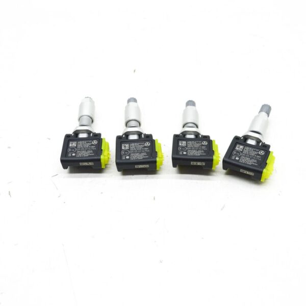 A0009059914 - NEW MERCEDES-BENZ GLC COUPE C253 TYRE PRESSURE SENSOR KIT A0009059914 ORIGINAL
