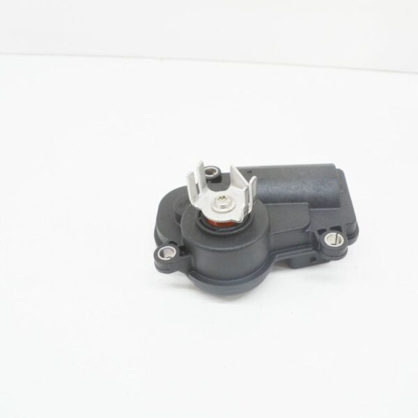A0009061201 - NEW MERCEDES-BENZ CLA C117 EXHAUST GAS FLAP CONTROLLER A0009061201 ORIGINAL