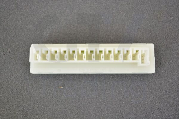 A0009821012 - NEW MERCEDES BENZ W166 POWER ENERGY DISTRIBUTOR PLATE A0009821012 ORIGINAL