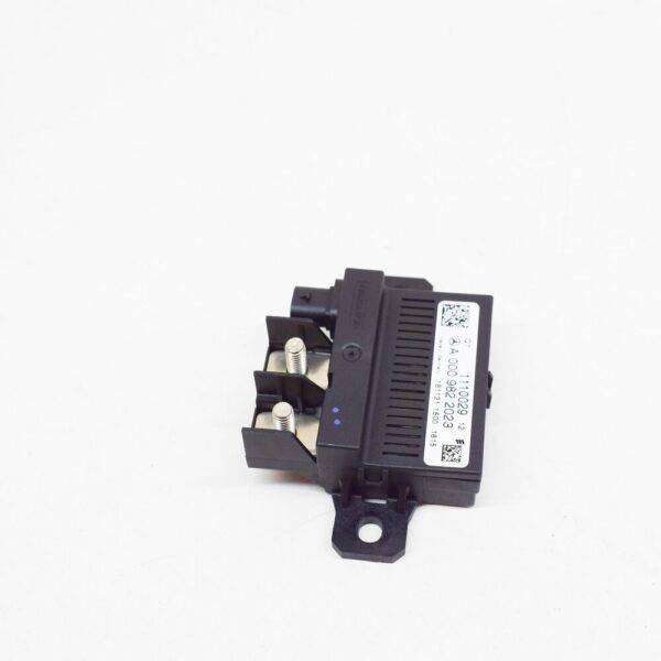 A0009822023 - NEW MERCEDES-BENZ CLA C117 BACKUP BATTERY RELAY A0009822023
