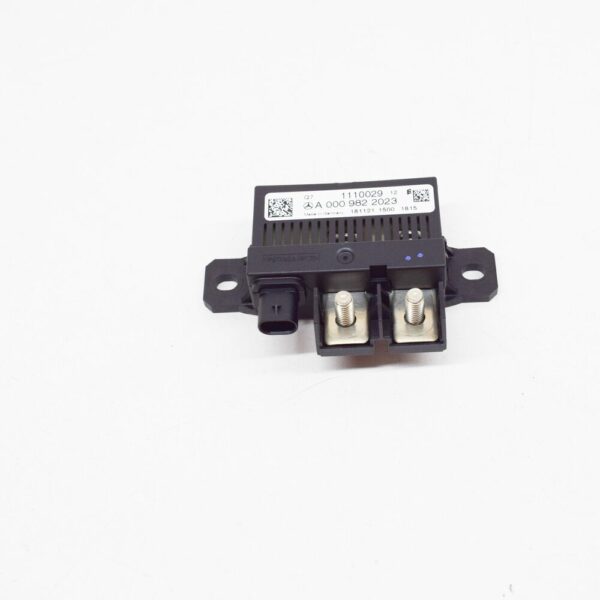 A0009822023 - NEW MERCEDES-BENZ CLA C117 BACKUP BATTERY RELAY A0009822023