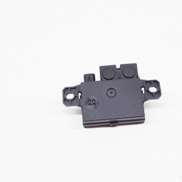 A0009822023 - NEW MERCEDES-BENZ CLA C117 BACKUP BATTERY RELAY A0009822023