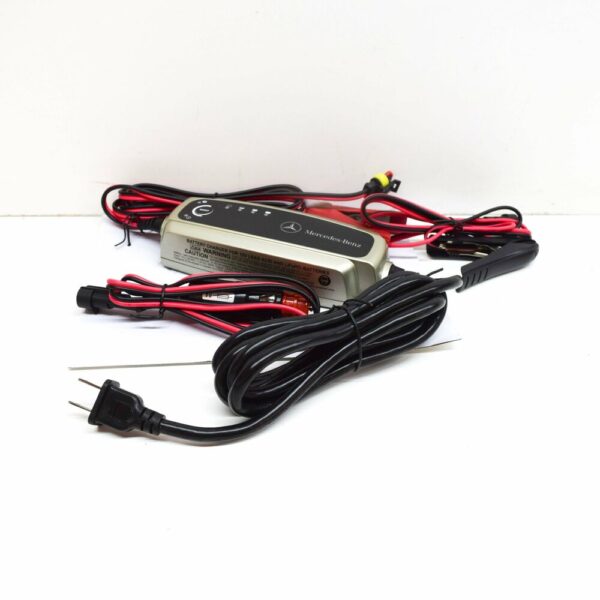 A0009822921 - NEW MERCEDES-BENZ BATTERY CHARGER PULSE CONSERVATION USA VERSION A0009822921