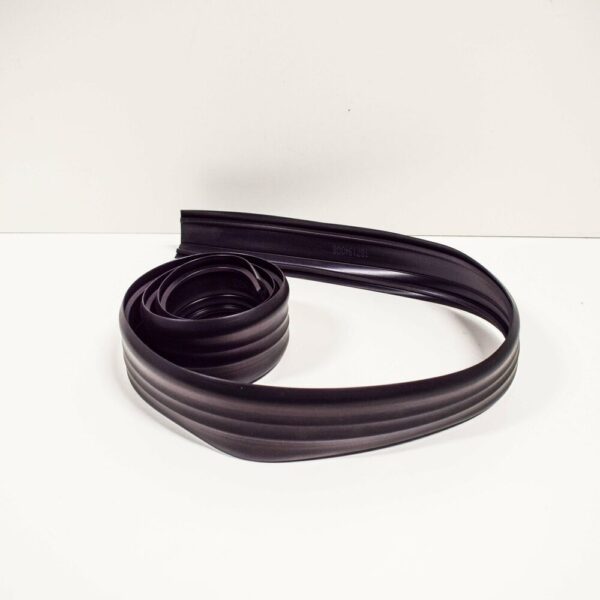 A0009870862 - NEW MERCEDES BENZ G W463 UPPER RUBBER WINDSCREEN SEAL A0009870862 ORIGINAL