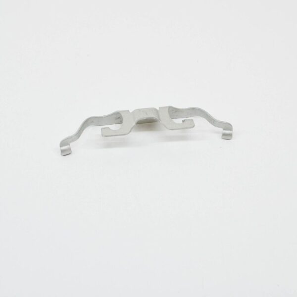 A0009937807 - NEW MERCEDES-BENZ C W205 REAR BRAKE PAD SPRING CLIP A0009937807 ORIGINAL