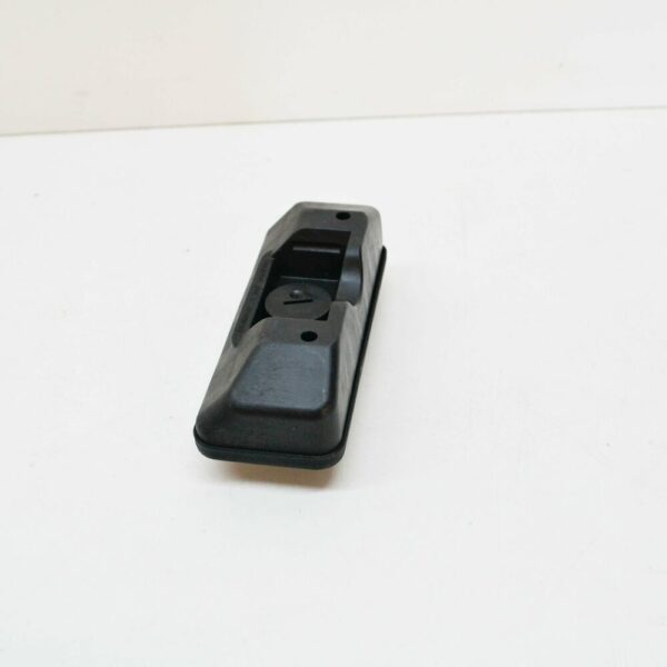 A0009986750 - Genuine Mercedes Benz C CLS E W204 W218 W212 Jack Pad Plug Cover A0009986750