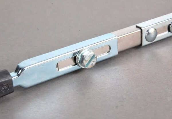 A0010705275 - MB S W140 Reverse Lever on Injection Pump Rod A0010705275 NEW GENUINE