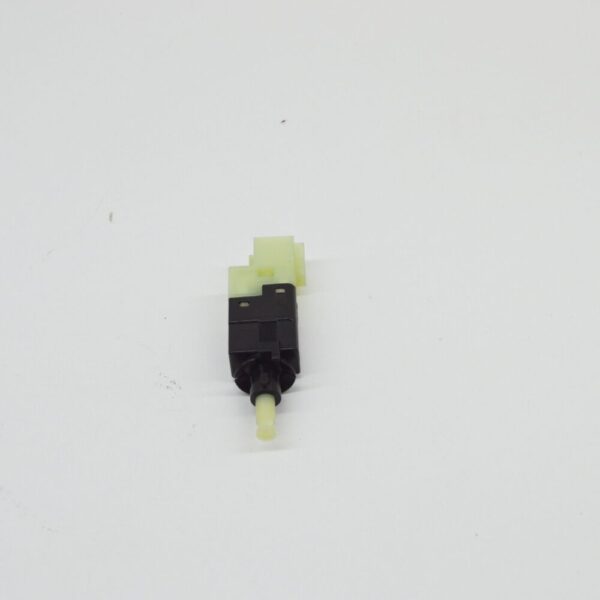 A0015453809 - NEW MERCEDES-BENZ C-CLASS W203 BRAKE LIGHT SWITCH A0015453809