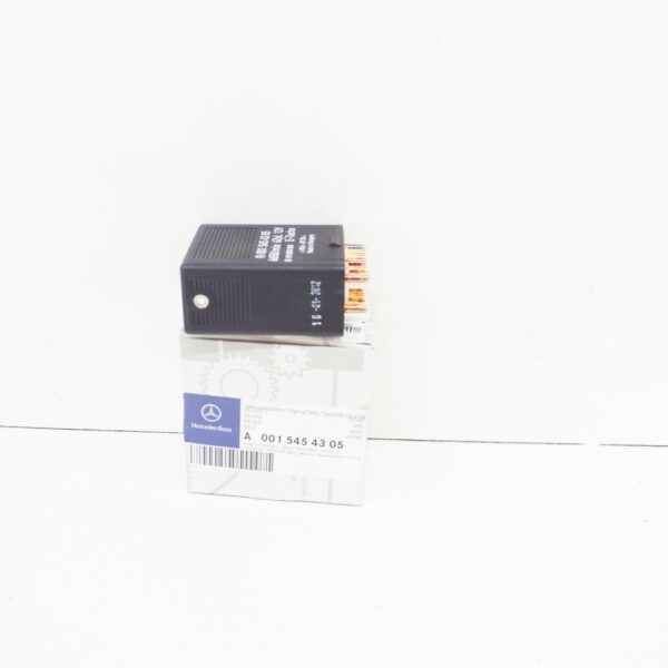 A0015454305 - NEW MERCEDES-BENZ S-CLASS W126 FUEL PUMP RELAY A0015454305
