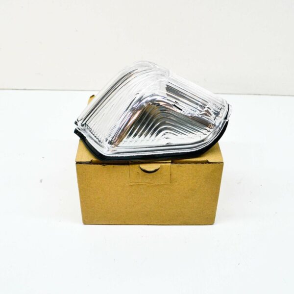 A0018229220 - NEW MB SPRINTER 906 FRONT RIGHT MIRROR TURN INDICATOR RHD A0018229220 OEM
