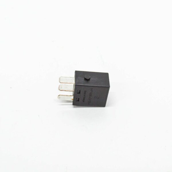 A0025429219 - NEW MERCEDES-BENZ GLA X156 SLOT J RELAY A0025429219 ORIGINAL