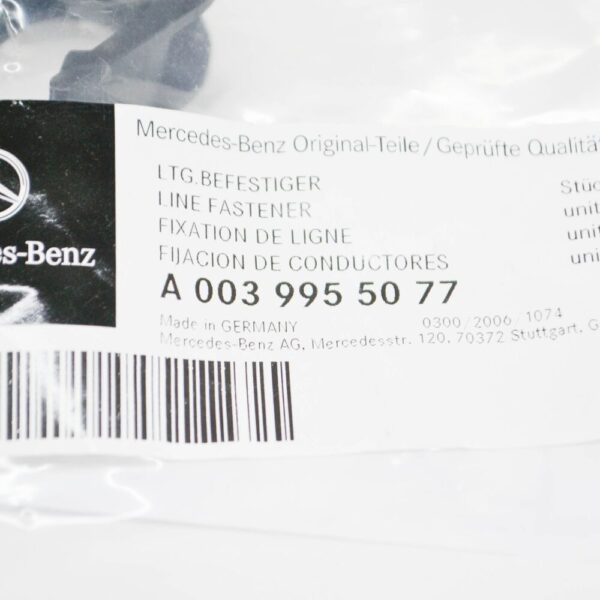 A0039955077 - Mercedes-Benz GLE W166 Water Trousers Line Fastener A0039955077 NEW GENUINE