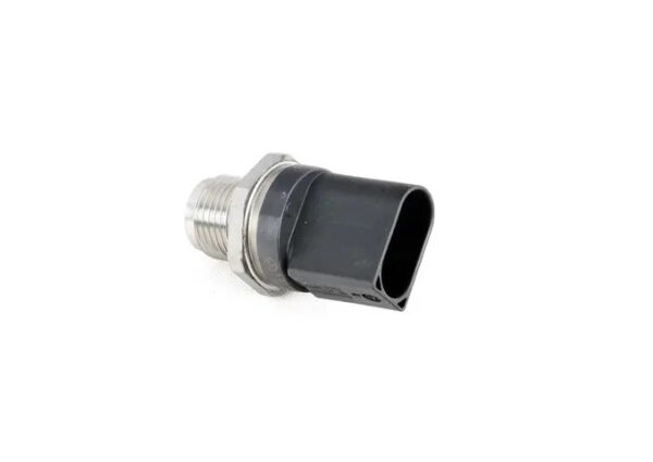A0061537828 - New Mercedes-Benz ML W164 Fuel Pressure Sensor A0061537828 Genuine