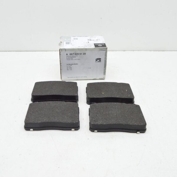 A0074205120 - NEW MERCEDES-BENZ S W222 MAYBACH REAR BRAKE PADS SET A0074205120 ORIGINAL
