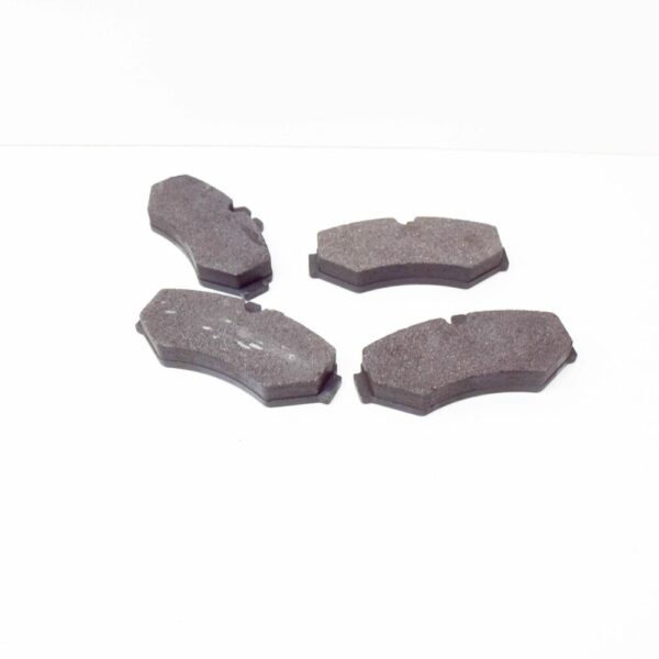 A0084204420 - NEW MERCEDES-BENZ G-CLASS W463 REAR BRAKE PAD SET A0084204420 ORIGINAL