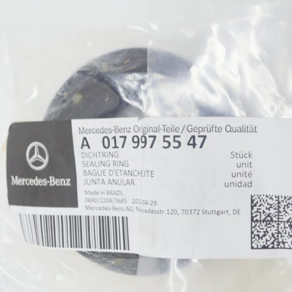 A0179975547 - Mercedes Benz Viano W639 Differential Shaft Sealing Ring A0179975547 NEW ORIGINAL