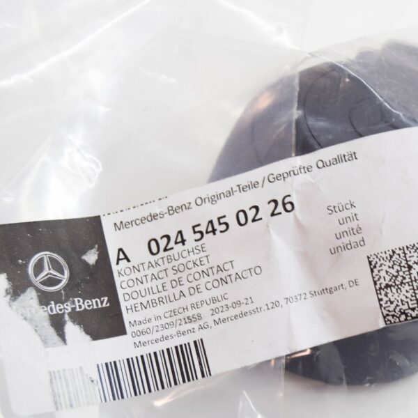 A0245450226 - MERCEDES-BENZ C W204 TRAILER COUPLING CONTACT SOCKET A0245450226 NEW GENUINE