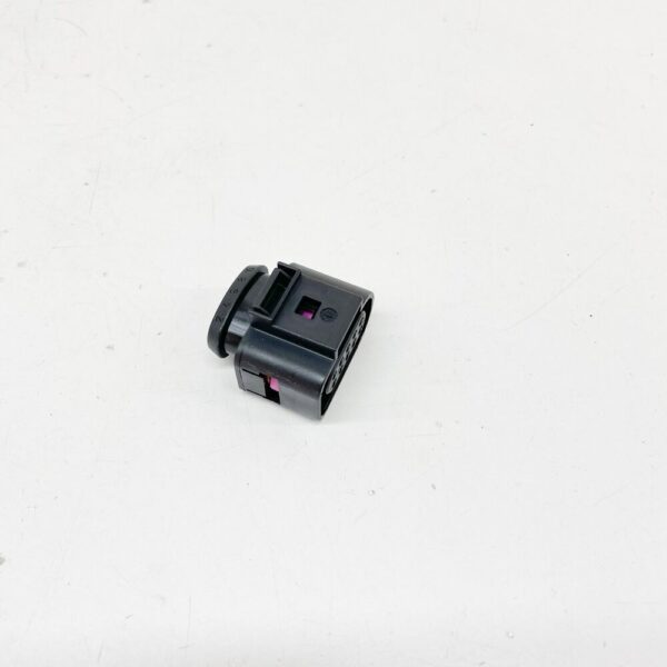 A0465458928 - MB ML W164 Valve Unit, Self Leveling Device Plugs A0465458928, New