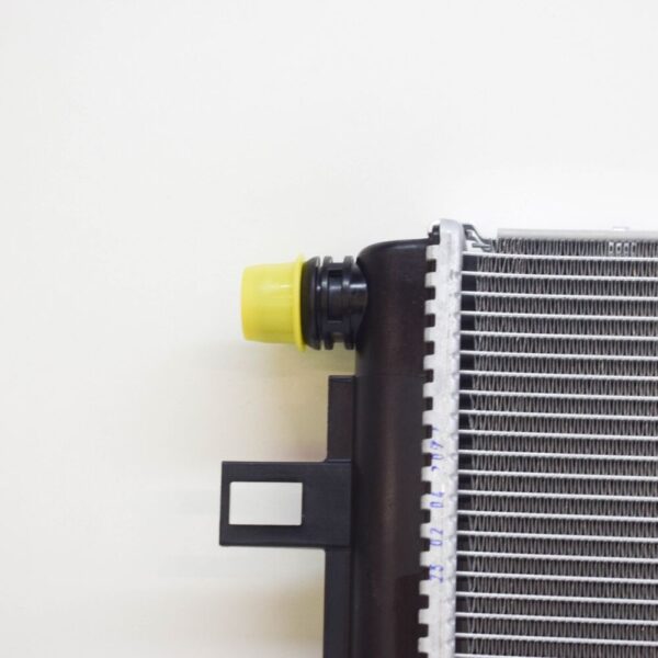 A0995005403 - NEW MERCEDES-BENZ C-CLASS W205 AMG WATER COOLER RADIATOR A0995005403