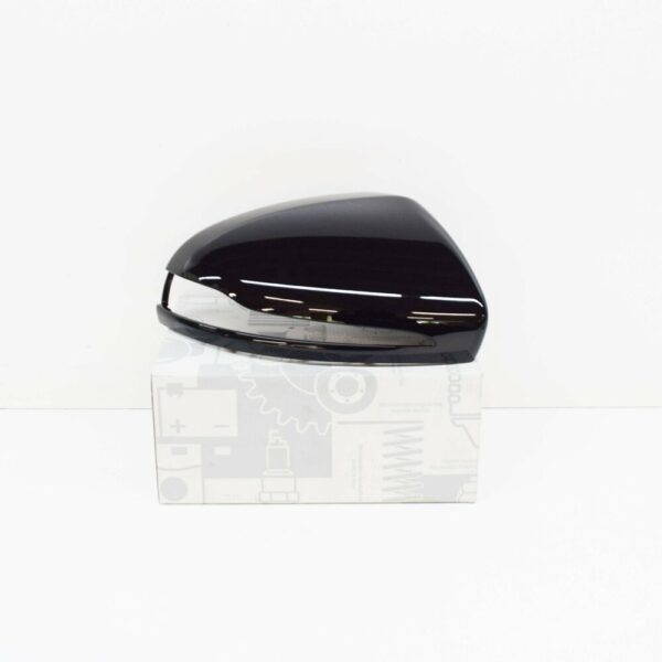 A09981152009040 - NEW MB C W205 FRONT RIGHT DOOR MIRROR COVER RHD A09981152009040