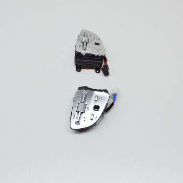 A09990500042A17 - New MB S W222 Steering Wheel Left And Right Switch LHD A09990500042A17