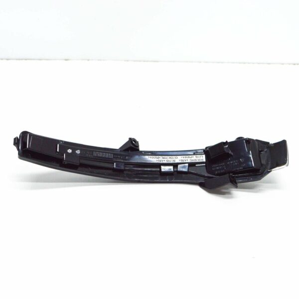 A0999067101 - NEW MB C-CLASS W205 LEFT WING MIRROR TURN INDICATOR A0999067101 2016