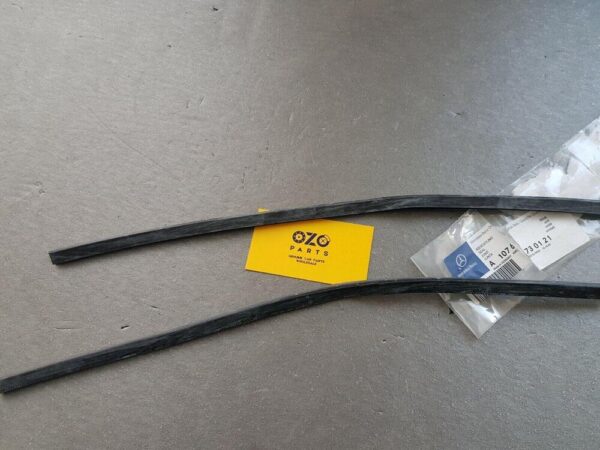 A1076730121 - Mercedes-Benz C107 Genuine Rear Side Glass Gasket A10767301