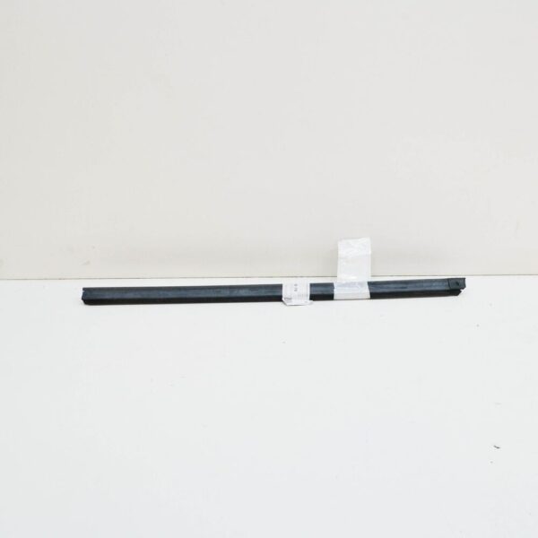A1077201078 - NEW MERCEDES BENZ SL R107 RIGHT DOOR WEATHERSTRIP A1077201078 ORIGINAL