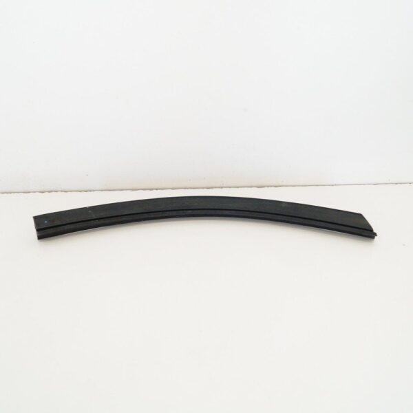 A1077250666 - NEW MERCEDES-BENZ SL R107 REAR RIGHT DOOR SEAL STRIP A1077250666 1988 ORIGINAL