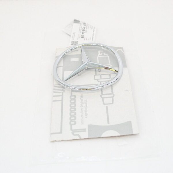 A1077580458 - Mercedes Benz SL R107 Tailgate Boat Lid Emblem Badge A1077580458 NEW