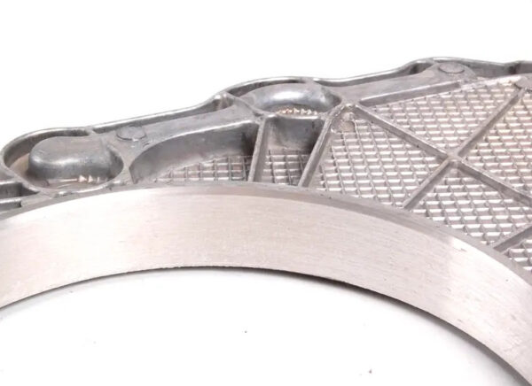 A1120110208 - NEW MERCEDES-BENZ E W210 CRANKSHAFT SEALING REAR COVER A1120110208 98-10