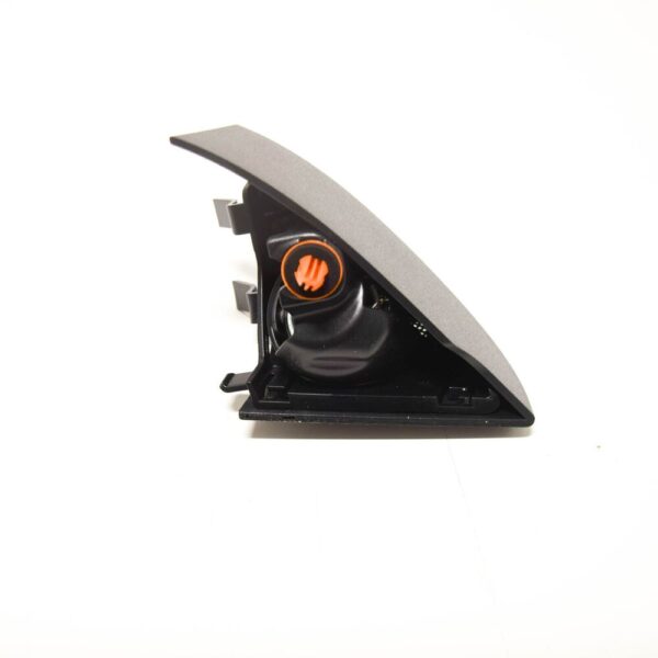 A11772003119H68 - New MB CLA C117 Rear Right Triangular Panel Cover Harman Kardon A11772004119H68