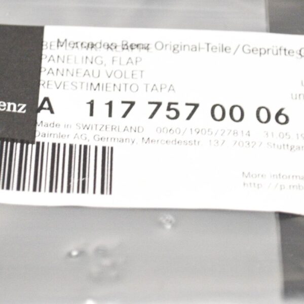 A1177570006 - Mercedes Benz Cla C117 Fuel Fill Flap Cover A1177570006 NEW