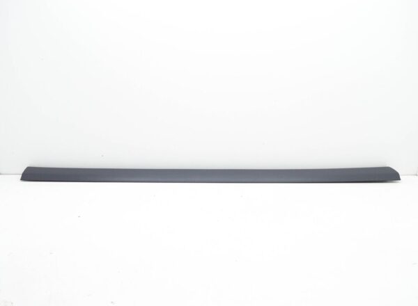 A63969011627G99 - MB VITO W639 Front Right Door Lower Moulding Trim A63969011627 G99 NEW GENUINE