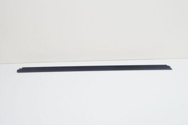 A6397200424 - NEW MB VITO W639 FRONT LEFT DOOR WINDOW OUTSIDE SEALING RAIL A6397200424