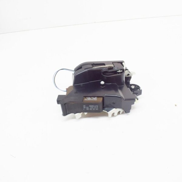 A6397200800 - NEW MERCEDES-BENZ VITO W639 FRONT RIGHT DOOR LOCK RHD A6397200800 ORIGINAL
