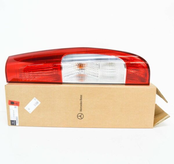 A6398200264 - NEW MERCEDES-BENZ VITO W639 REAR RIGHT BOTTOM TAIL LAMP A6398200264