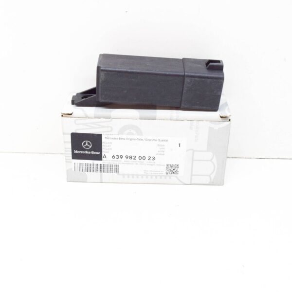 A6399820023 - New Mercedes-Benz Furgon W639 Electric Fan Relay A6399820023 Genuine