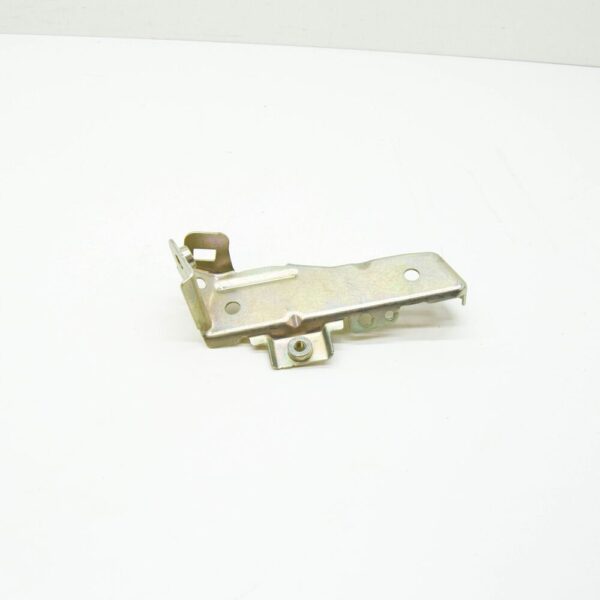 A6421411340 - Mercedes-Benz E W212 Cross Pipe To Cylinder Head Holder A6421411340 NEW GENUINE