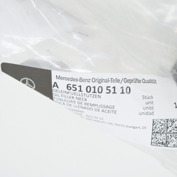 A6510105110 - MERCEDES-BENZ VITO W447 Oil Filler Neck A6510105110 NEW GENUINE