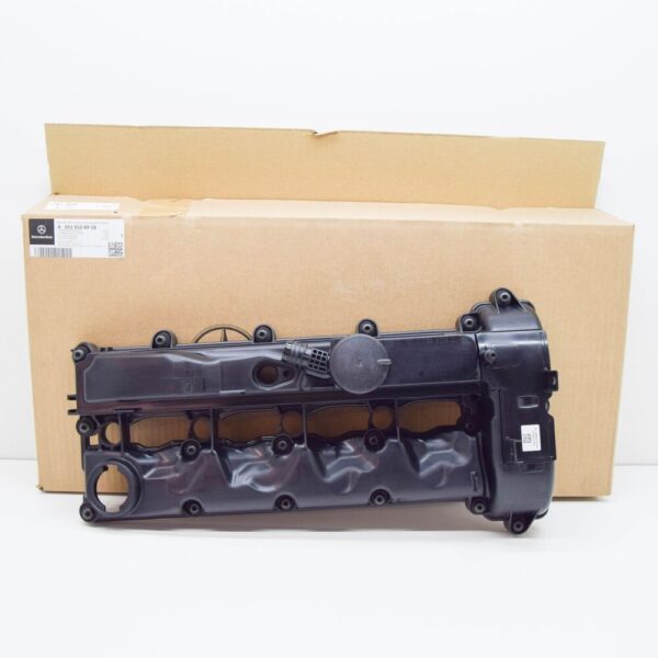 A6510108918 - NEW MERCEDES-BENZ C-CLASS W205 VALVE COVER A6510108918 ORIGINAL