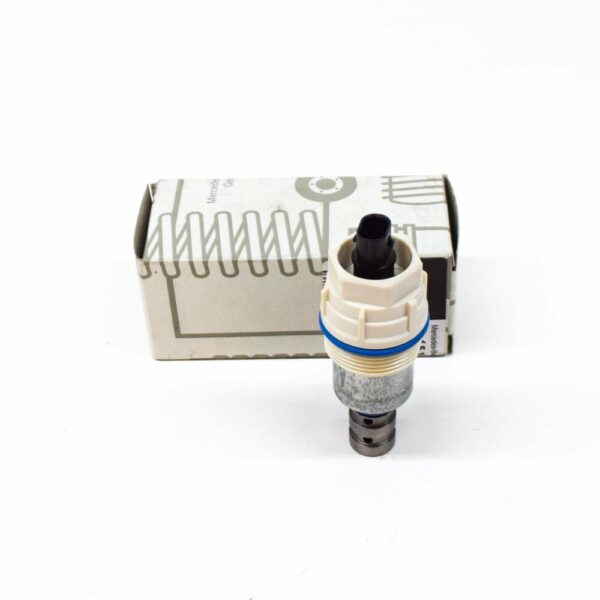 A6511800315 - NEW MB E-CLASS W212 HYDRAULIC DIRECTIONAL VALVE A6511800315 2.1 DIESEL OEM