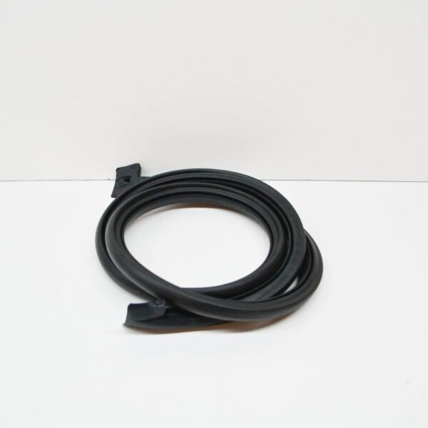A9017400778 - NEW MERCEDES-BENZ SPRINTER 903 REAR PANEL DOOR HIGH TOP SEAL A9017400778