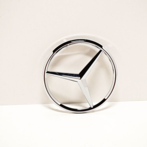 A9018170016 - Mercedes-Benz Sprinter W905 Front Grille Emblem Badge A9018170016 NEW GENUINE
