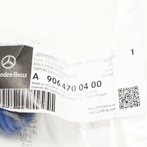 A9064700400 - NEW MERCEDES BENZ SPRINTER 906 PETROL FOR TANK ADBLUE CAP A9064700400 GENUINE