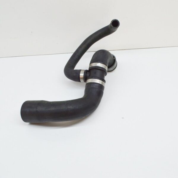 A9065013682 - Mercedes-Benz Sprinter 906 Cooler Bottom Hose A9065013682 New