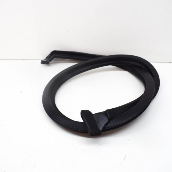 A9077820100 - MERCEDES-BENZ SPRINTER W907 Rear Left Door Rubber Seal A9077820100 NEW GENUINE