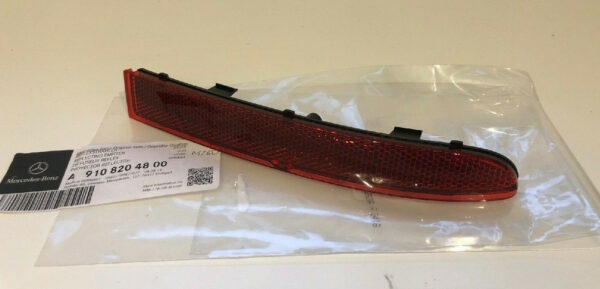 A9108204800 - NEW MERCEDES-BENZ SPRINTER W907 REAR LEFT BUMPER REFLECTOR A9108204800 ORIGINAL